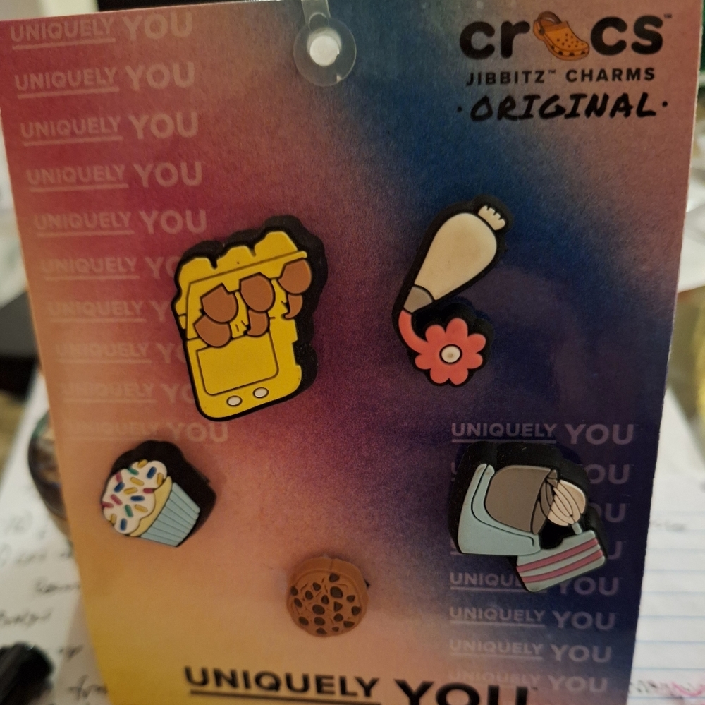 Croc charms